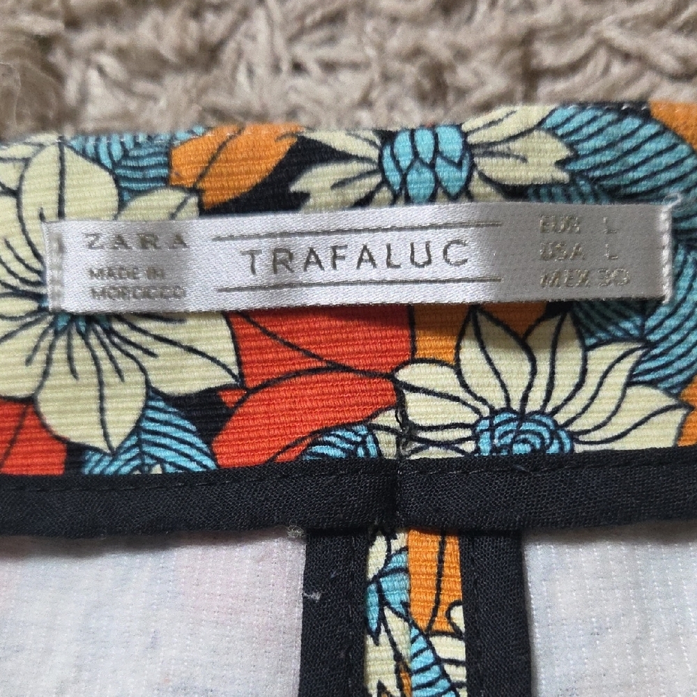 Zara Trafaluc High Waist Floral Women's Shorts - Multicolor, Size Large - Picture 2 of 7